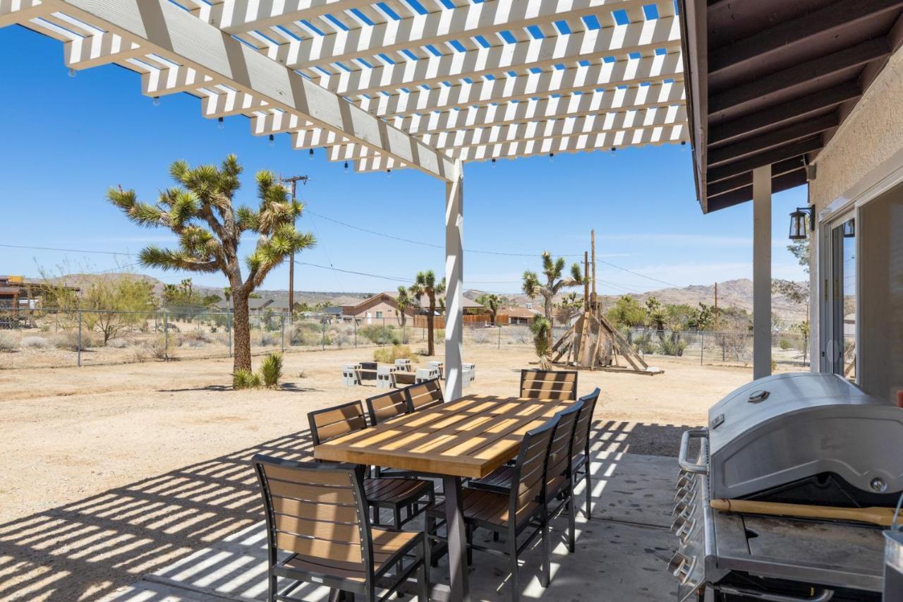 Horseshoe House - Hot Tub, Bbq And Fire Pit! Home Joshua Tree Exterior photo